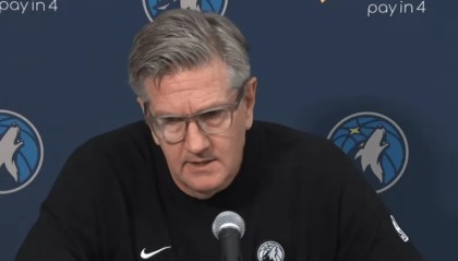 开云平台-芬奇采访全文：我们粗心的失误和二次进攻失分毁了比赛